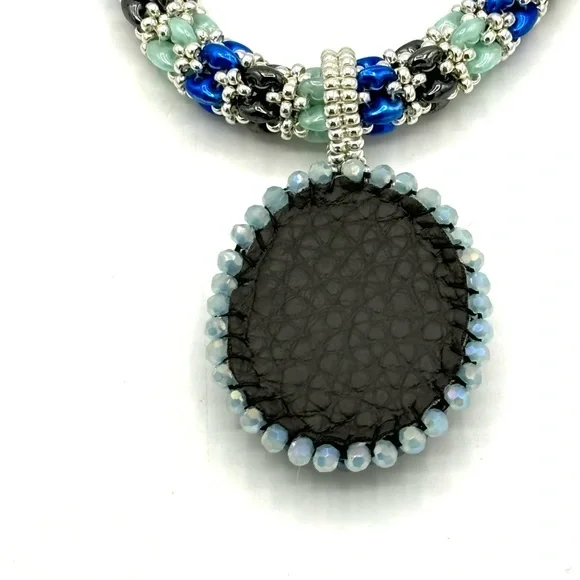 Hand Crafted Rope Style and Beaded Blue Agate Pendant Necklace - Picture 9 of 11